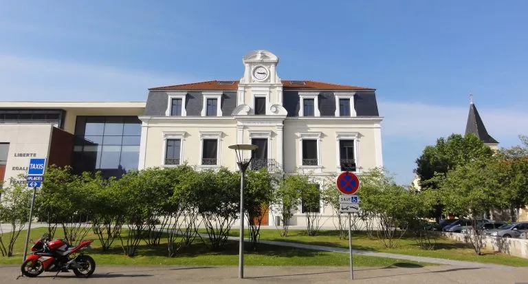 Saint-Fons  (69190)