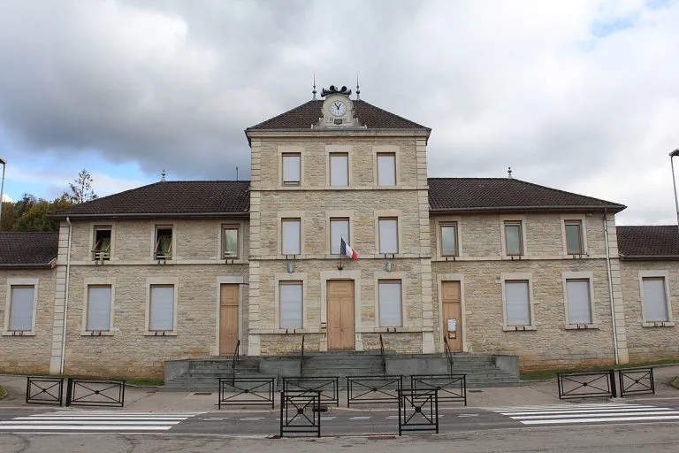 Sault-Brénaz  (01150)